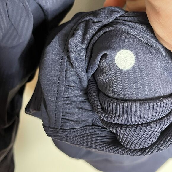 Lululemon Reversible Dance Studio Jacket III Cadet Blue Womens 6 Full Zip - Picture 13 of 13